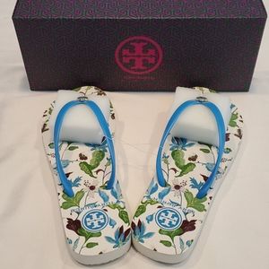 Tory burch blue lark wisteria allover flip flop